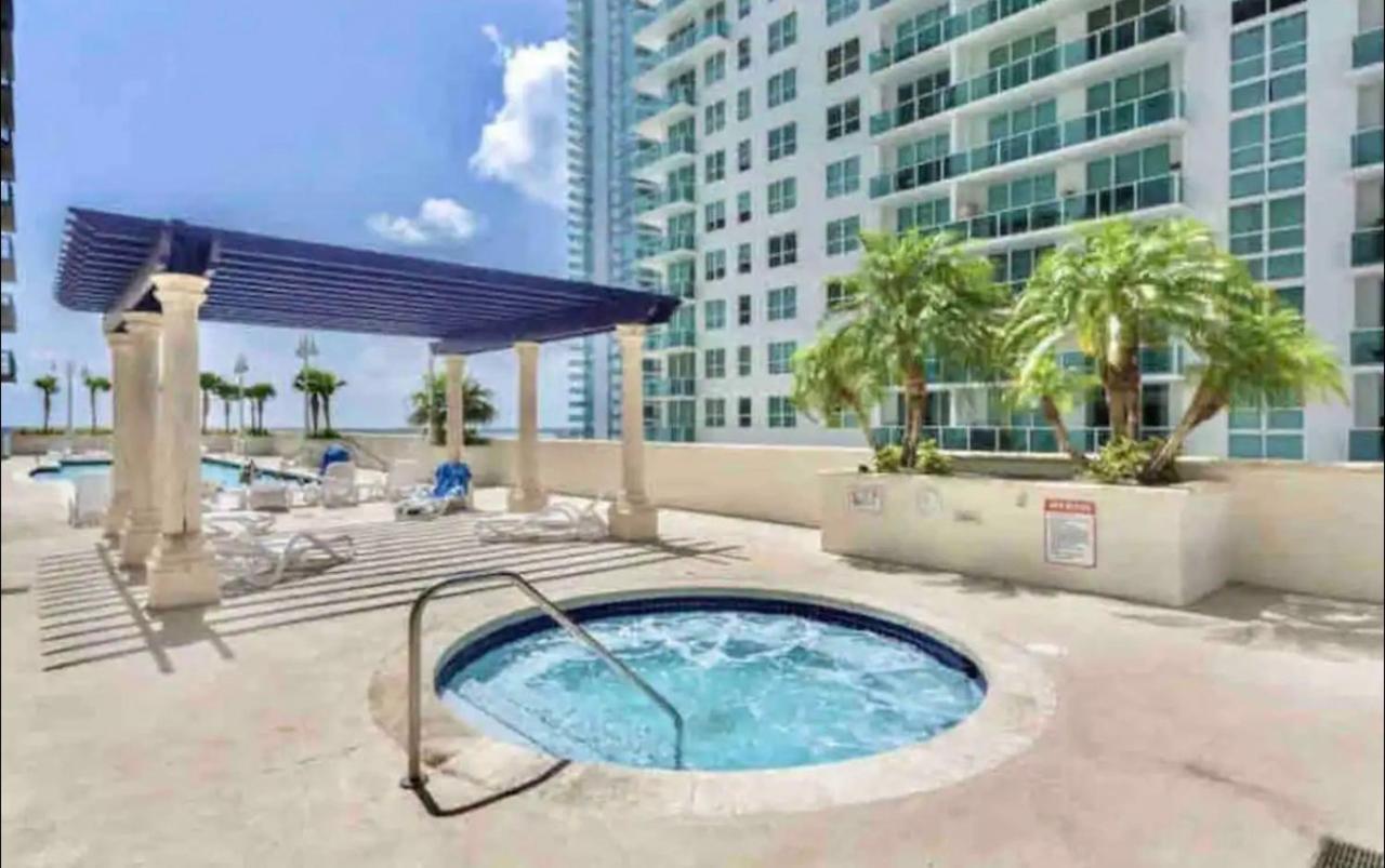 Stunning 2Br Condo Brickell-Waterviews-Freeparking Miami Exteriör bild
